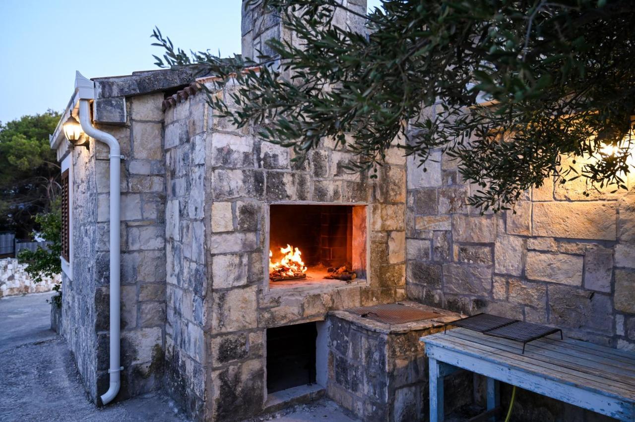 Villa Rudini With Heated Pool Okrug Gornji Buitenkant foto